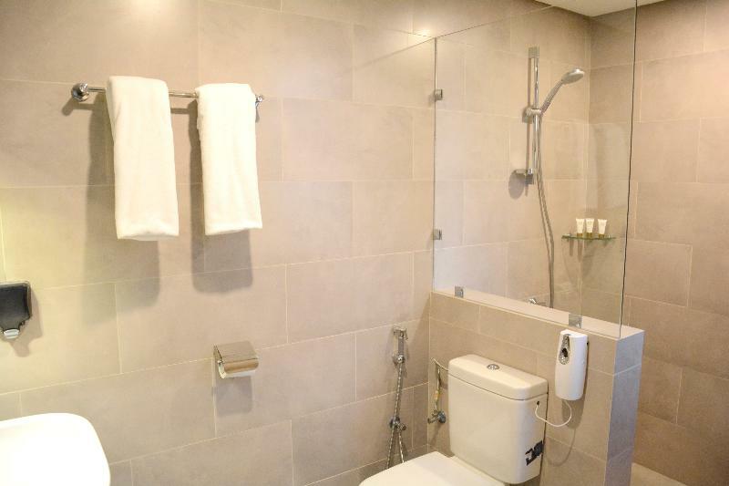 ذا فيفتى ايت السالمية Aparthotel Kuwait City Exterior photo